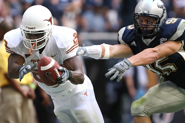 张志杰抢救细节曝光,世界羽联赛场医疗事件处理规则引争议.